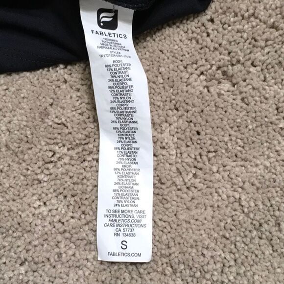 Fabletics performance top. NWOT - Picture 5 of 7
